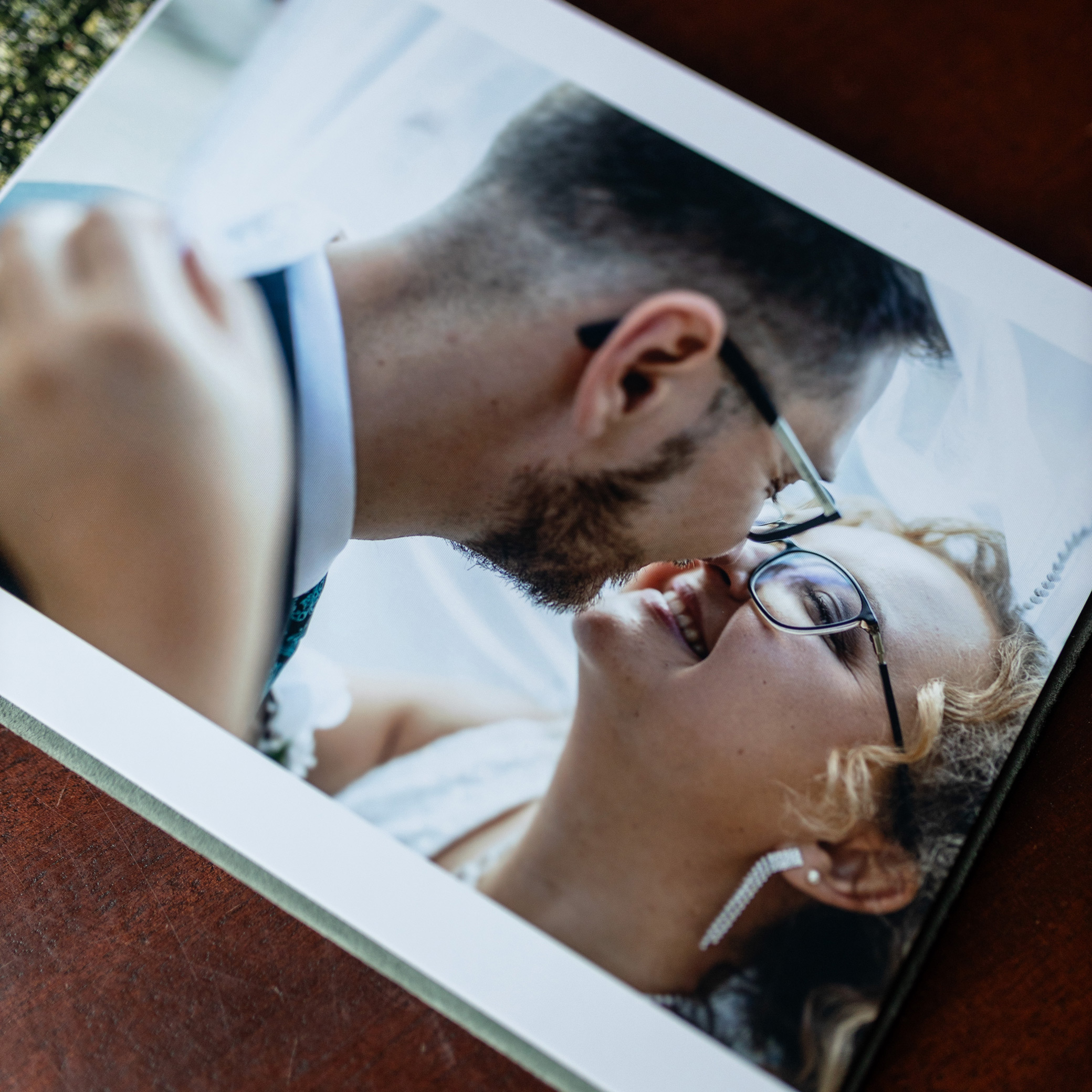 hochwertiges, edles Hochzeits-Album Innenansicht Hochzeitsfotos Trier